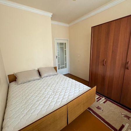 Yunusabad 7 Американский Посольство Tashkent Luaran gambar